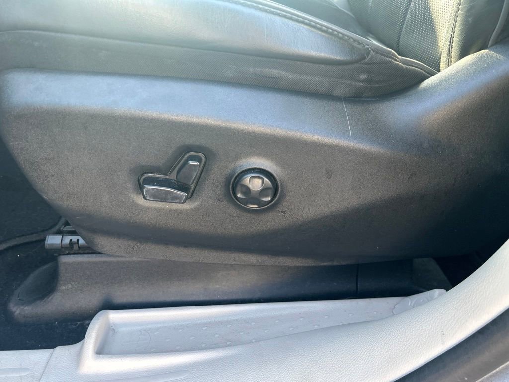 Used 2019 Chrysler Pacifica Limited FWD image 23