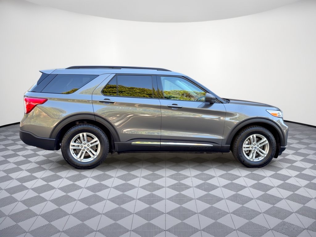 Used 2022 Ford Explorer XLT RWD image 8