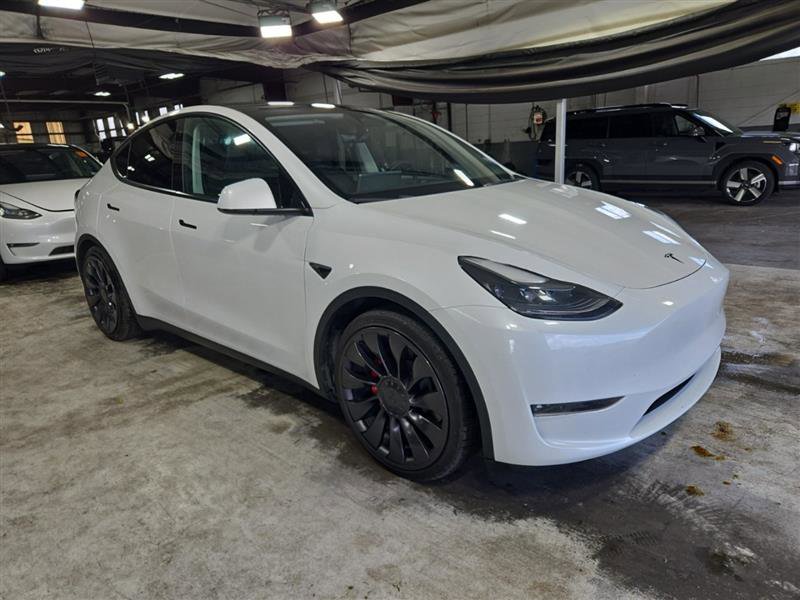 Used 2023 Tesla Model Y Performance AWD/4WD image 5