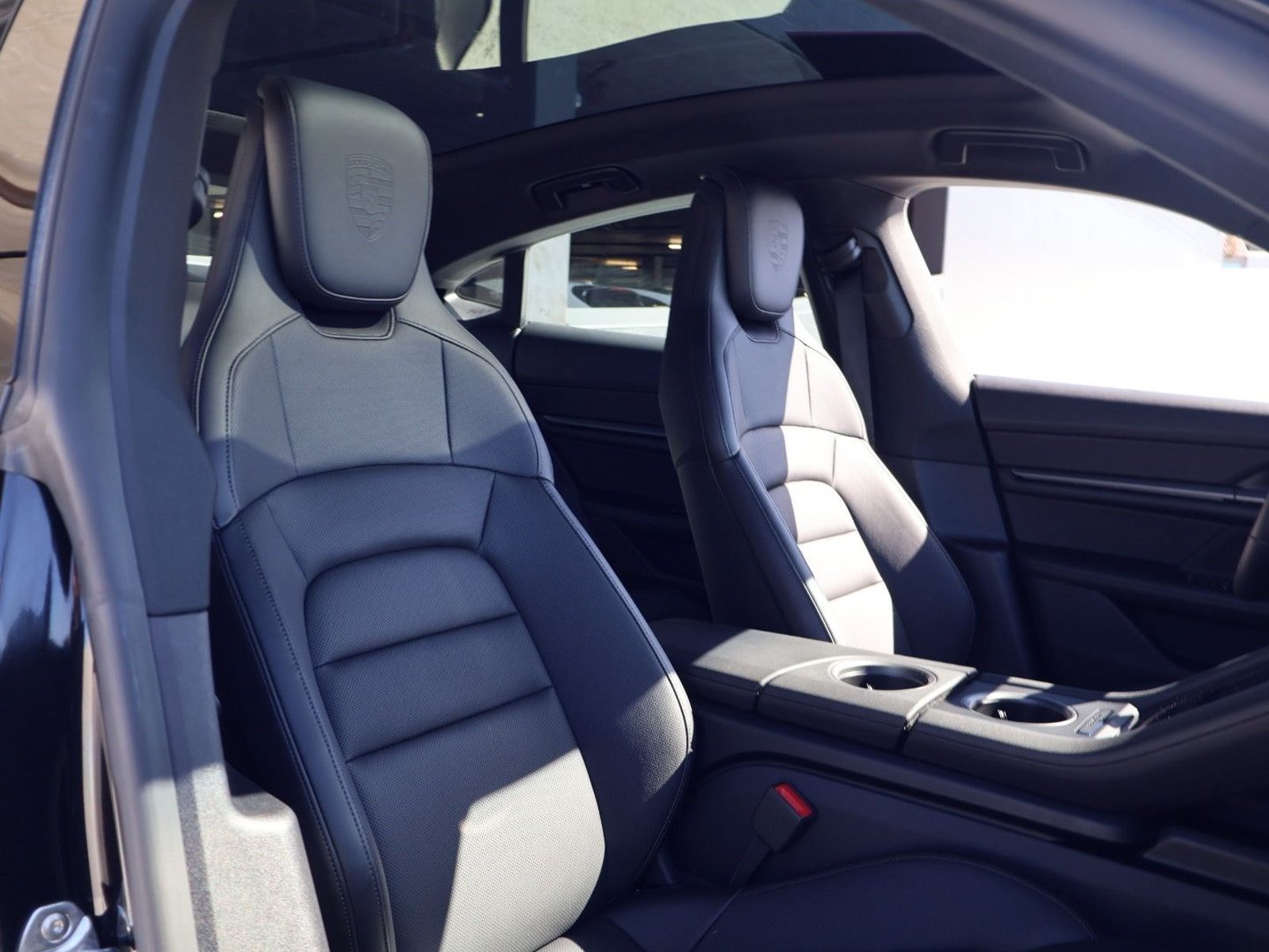 Certified 2025 Porsche Taycan w/ Premium Package RWD image 24