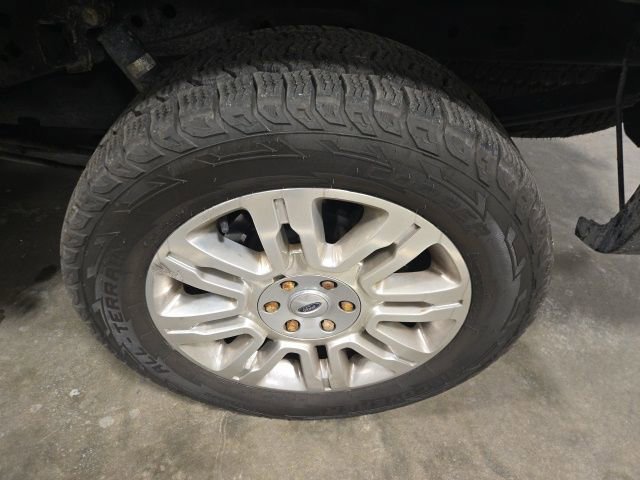Used 2014 Ford F150 Platinum image 11