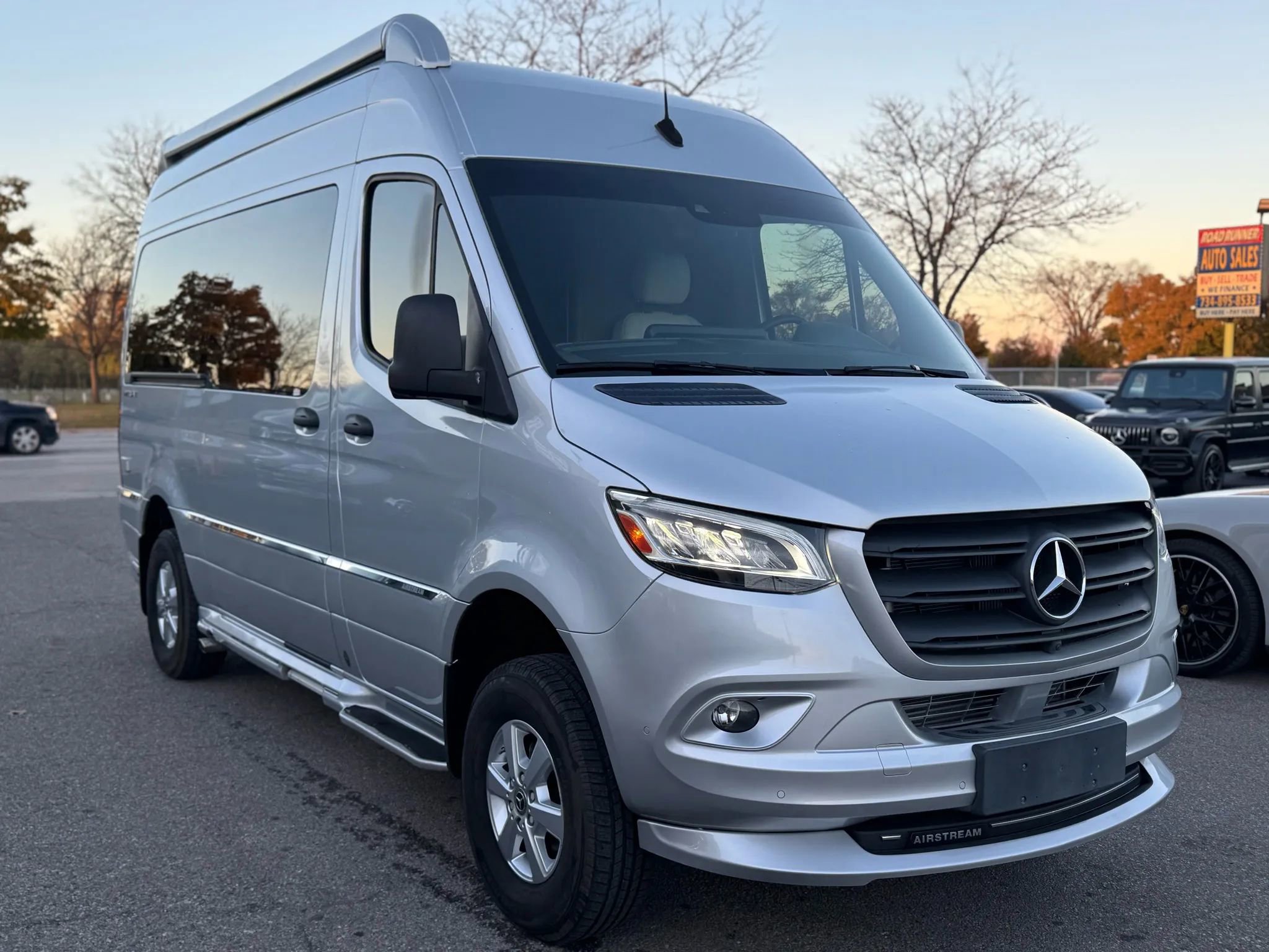 Used 2021 Mercedes-Benz Sprinter 2500 w/ Windows All Around Package image 4