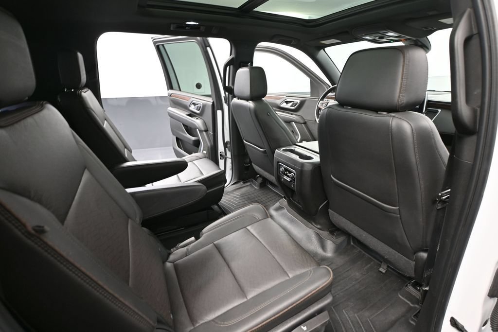 Used 2021 Chevrolet Suburban High Country AWD/4WD image 55