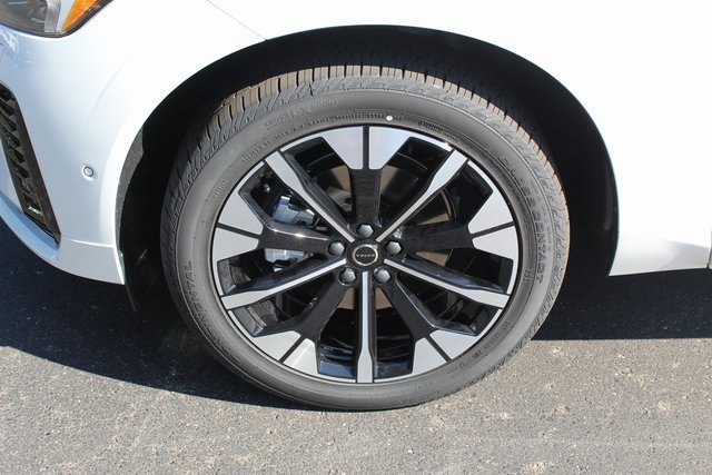 New 2026 Volvo XC60 B5 Plus w/ Protection Package Premier image 10