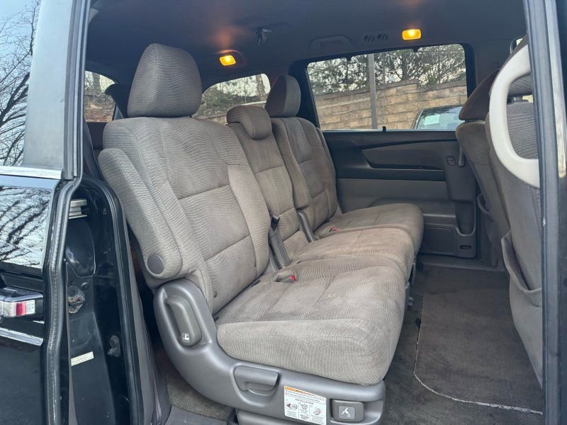 Used 2013 Honda Odyssey EX image 21