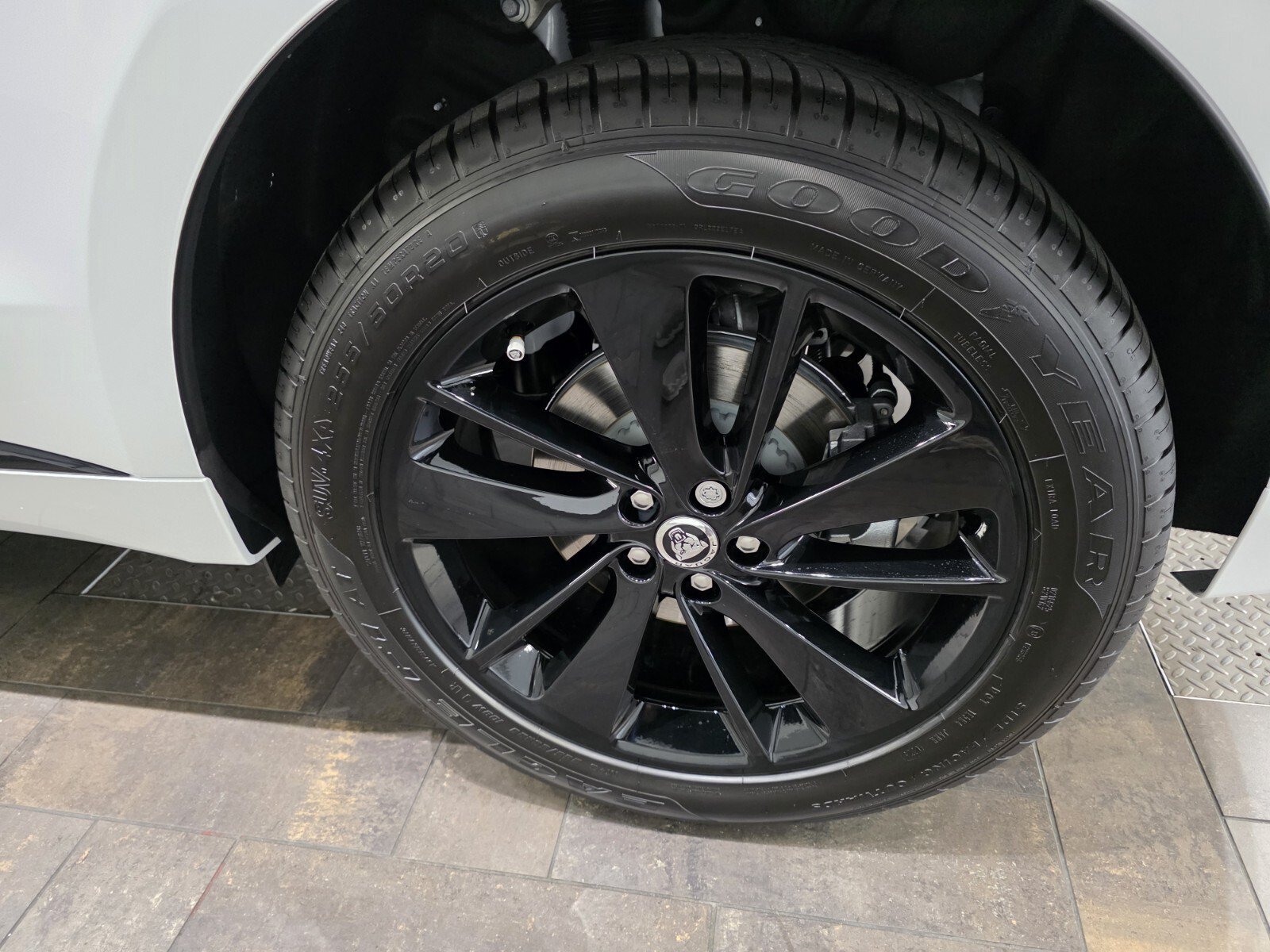 New 2026 Jaguar F-PACE R-Dynamic S AWD/4WD image 14