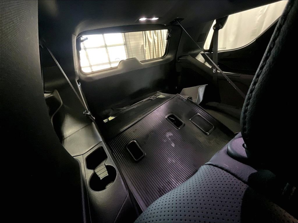 Used 2023 Cadillac Escalade Premium Luxury w/ LPO, Floor Liner Package AWD/4WD image 17