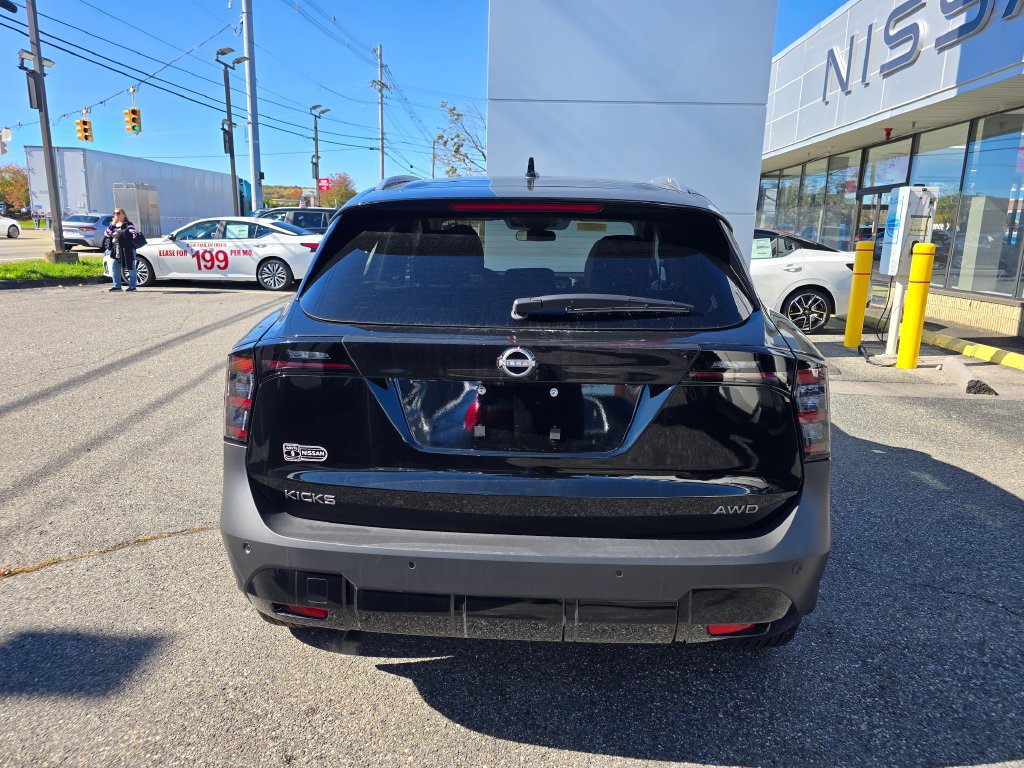 Used 2026 Nissan Kicks SV w/ SV Premium Package AWD/4WD image 35