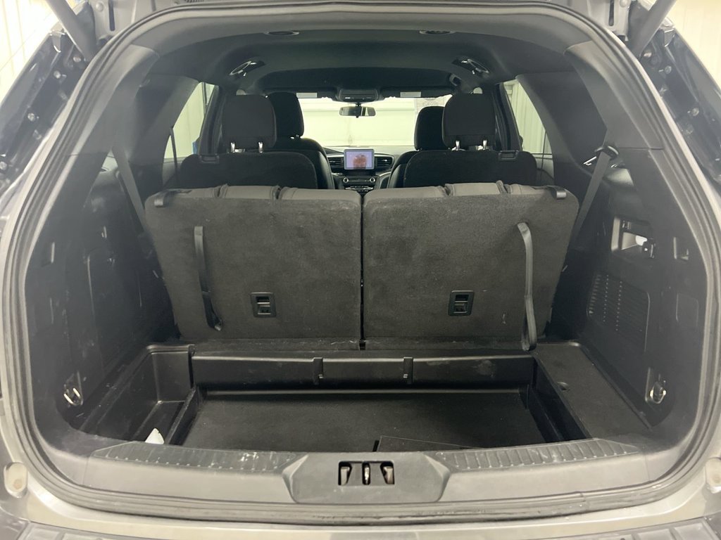Used 2020 Ford Explorer XLT AWD/4WD image 24