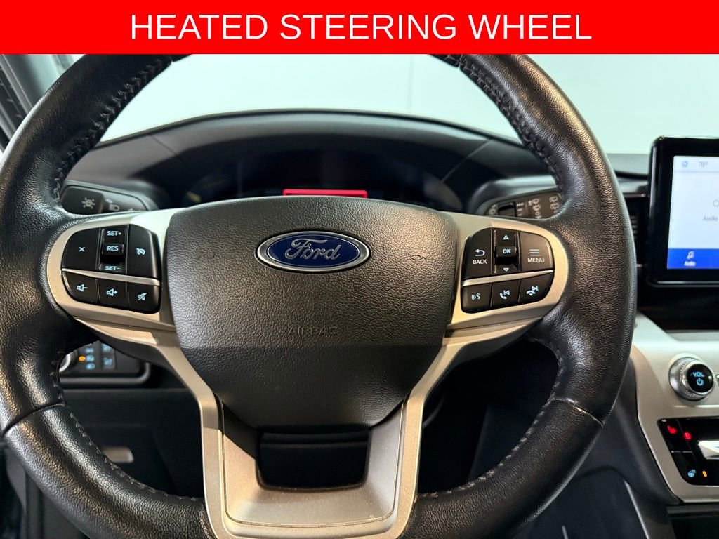 Certified 2022 Ford Explorer XLT w/ Equipment Group 202A image 3