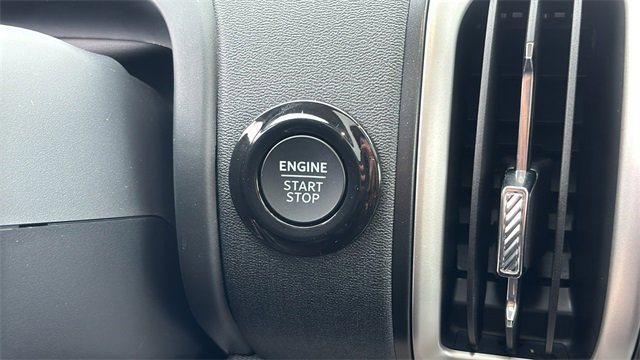 New 2025 Ford Expedition Active image 15