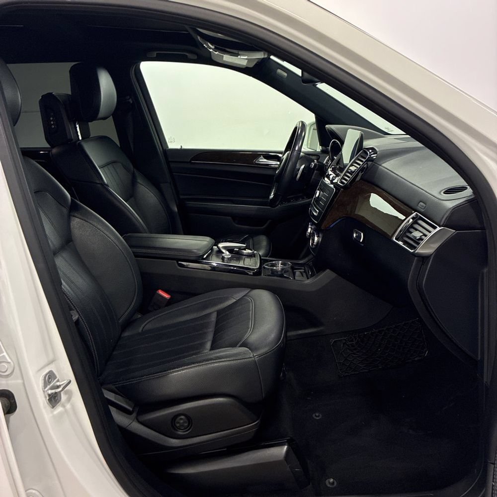Used 2018 Mercedes-Benz GLS 450 4MATIC image 11