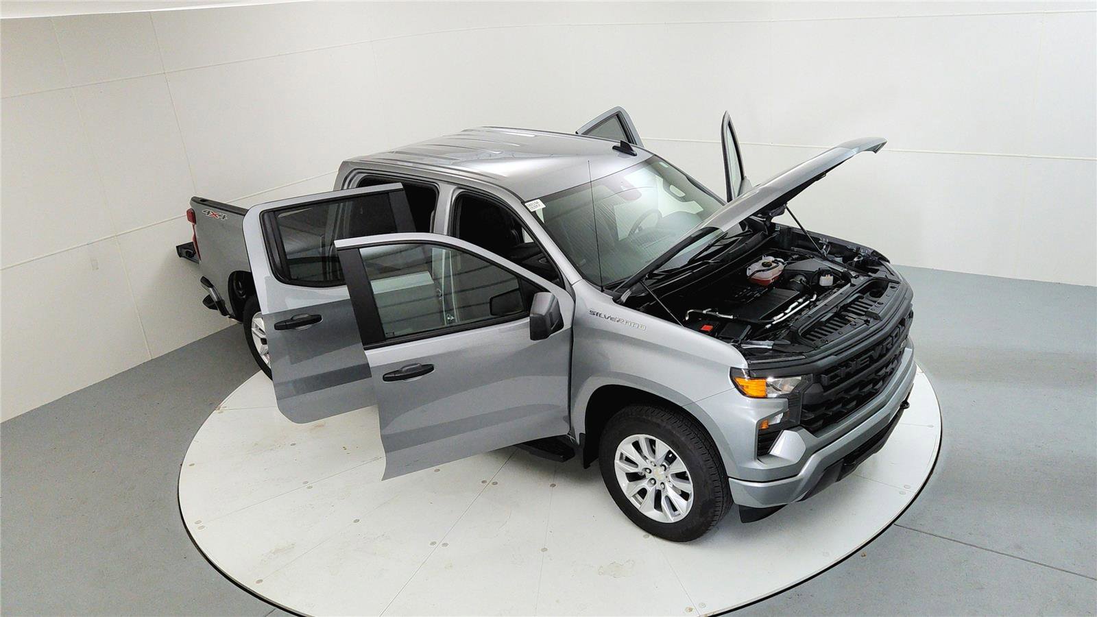 New 2025 Chevrolet Silverado 1500 Custom image 18