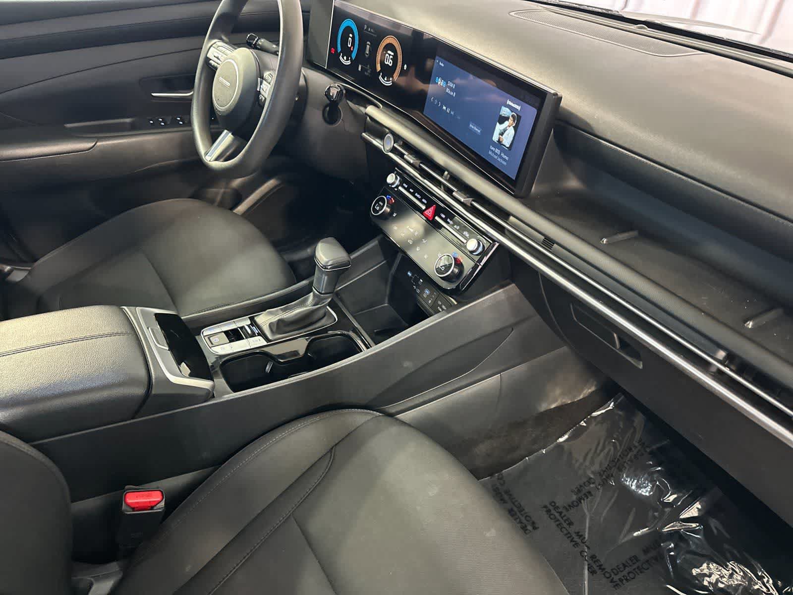 Used 2025 Hyundai Tucson SEL FWD image 17
