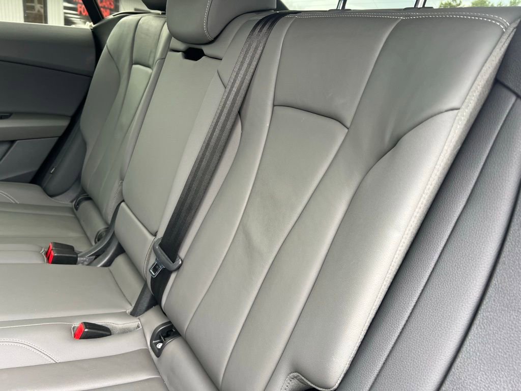 Used 2022 Audi Q8 Premium image 16