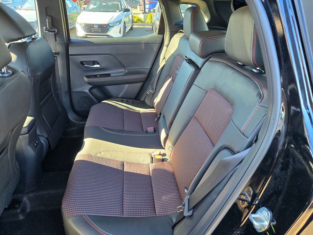 New 2025 Nissan Kicks SR image 6