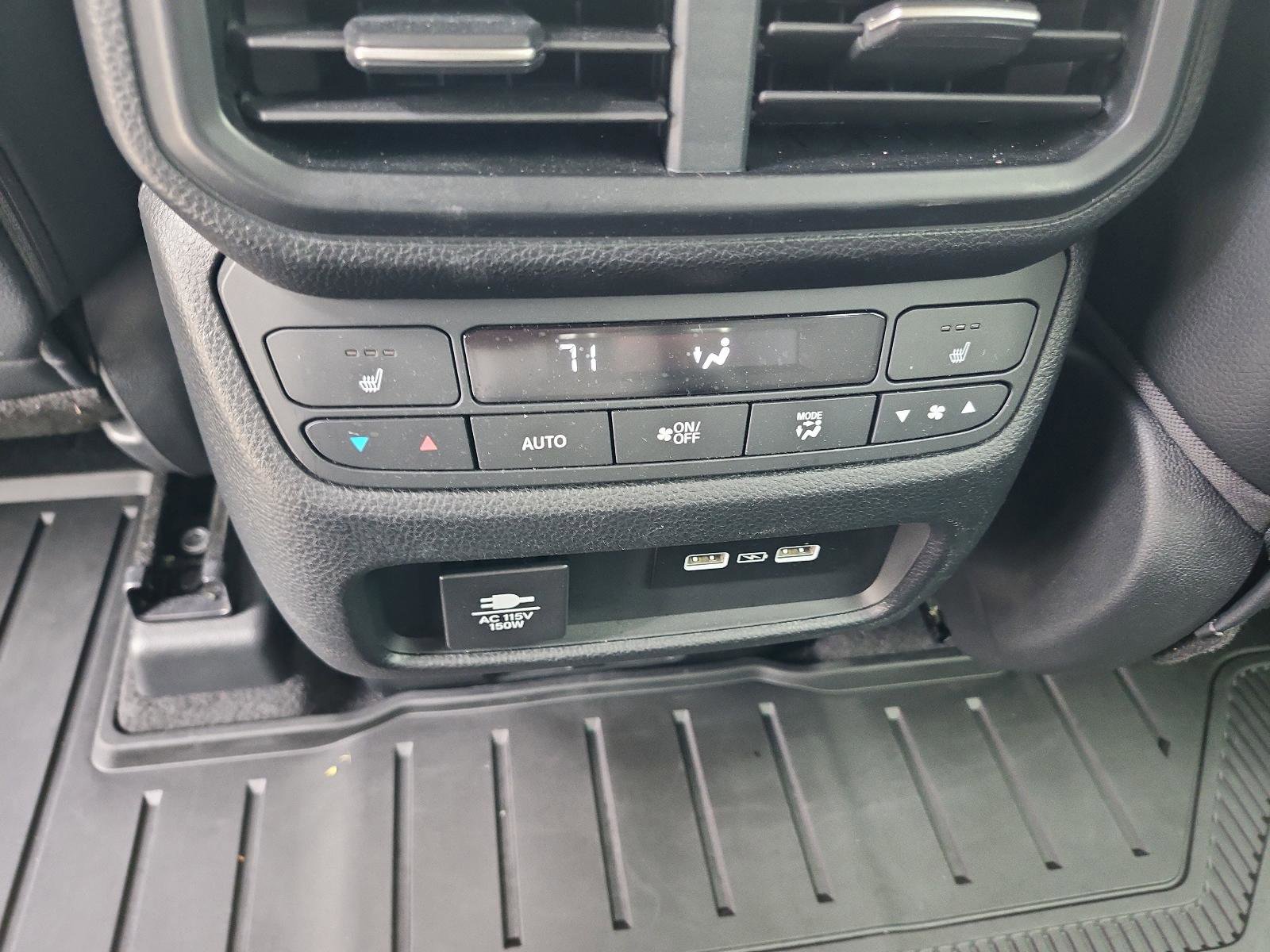 Used 2023 Honda Pilot Elite image 14