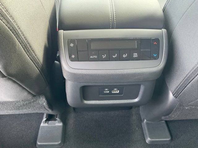 New 2025 Nissan Pathfinder SV image 16