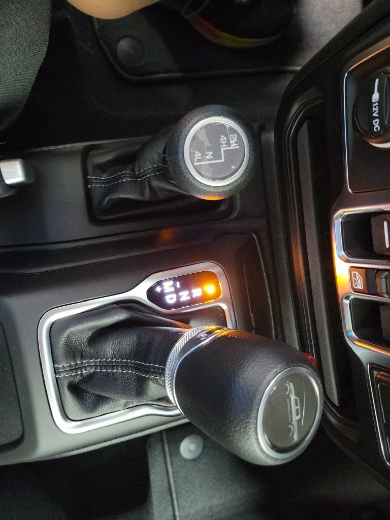 New 2026 Jeep Gladiator Sport AWD/4WD image 14