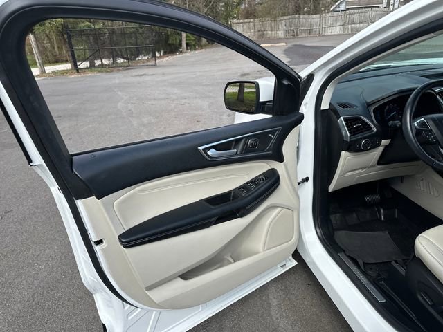 Used 2022 Ford Edge Titanium image 28