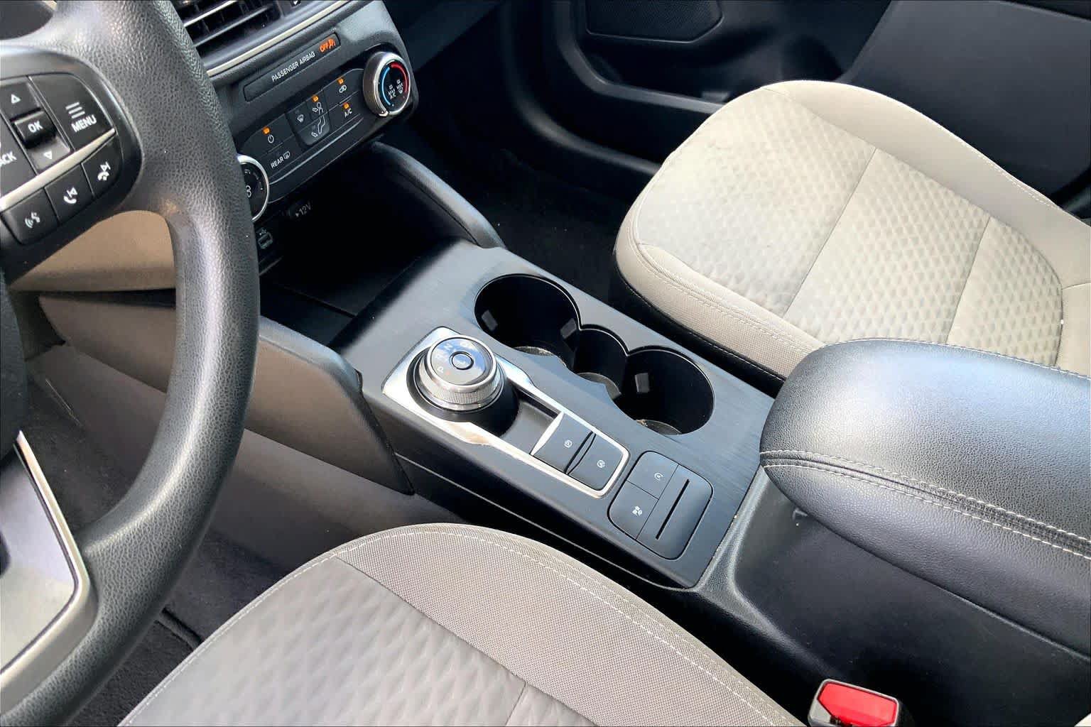 Used 2022 Ford Escape SE FWD image 16