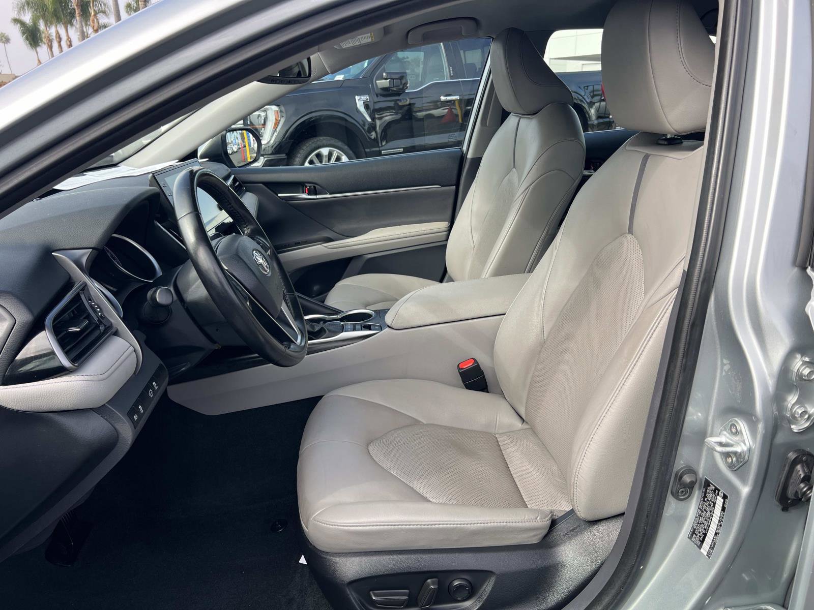 Used 2023 Toyota Camry XLE image 19