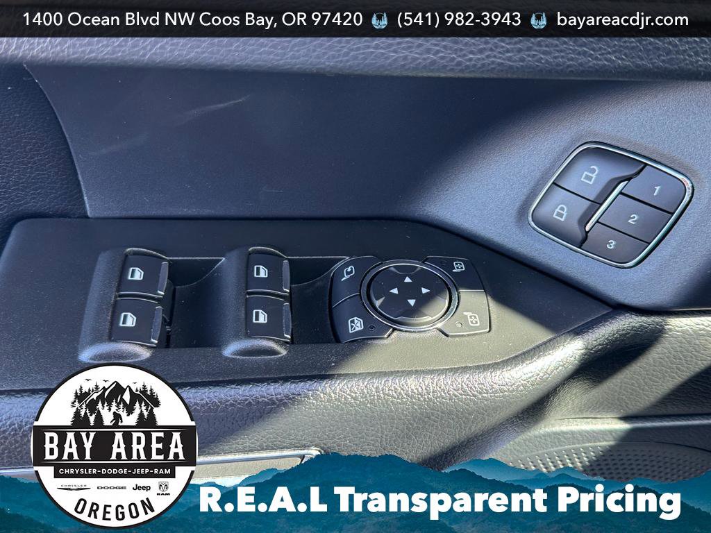 Used 2020 Ford Expedition XLT w/ Equipment Group 202A image 14