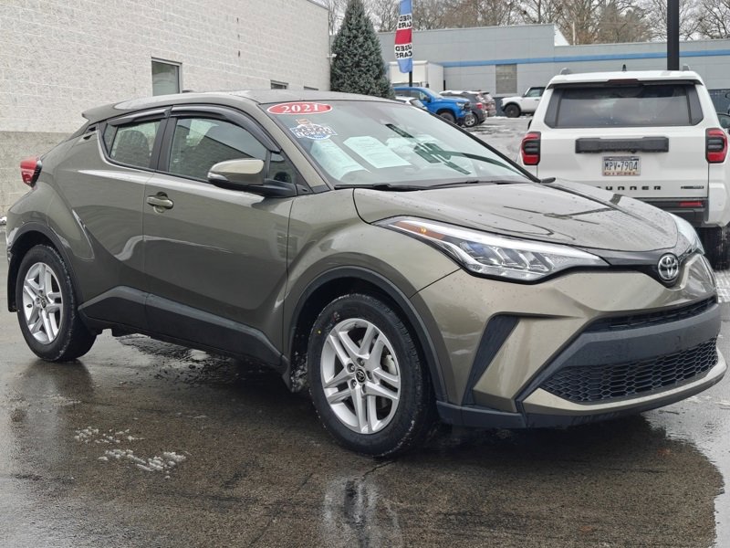 Used 2021 Toyota C-HR LE image 3