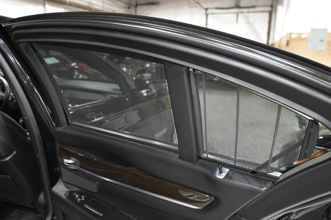 Used 2013 BMW 750i xDrive image 50