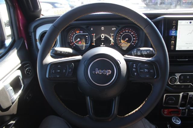 Used 2024 Jeep Wrangler Willys image 14