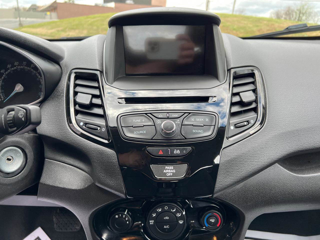 Used 2019 Ford Fiesta SE w/ Equipment Group 201A image 23