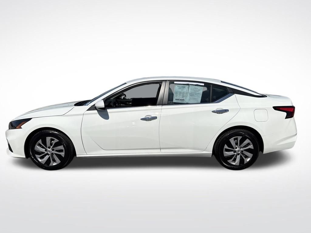 Used 2022 Nissan Altima 2.5 S image 3