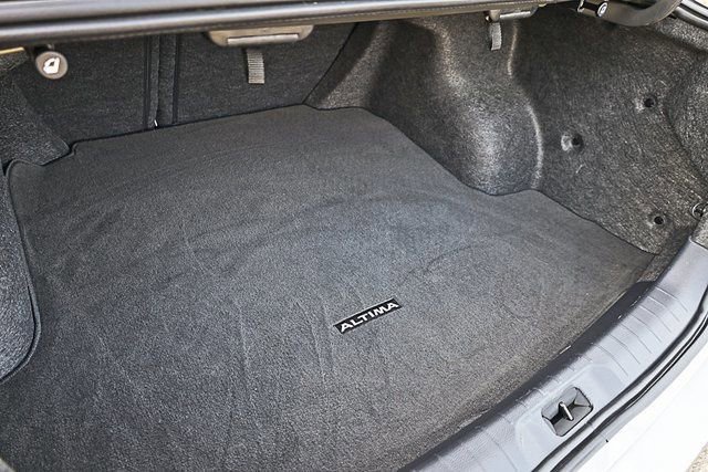 Used 2025 Nissan Altima 2.5 SV image 19