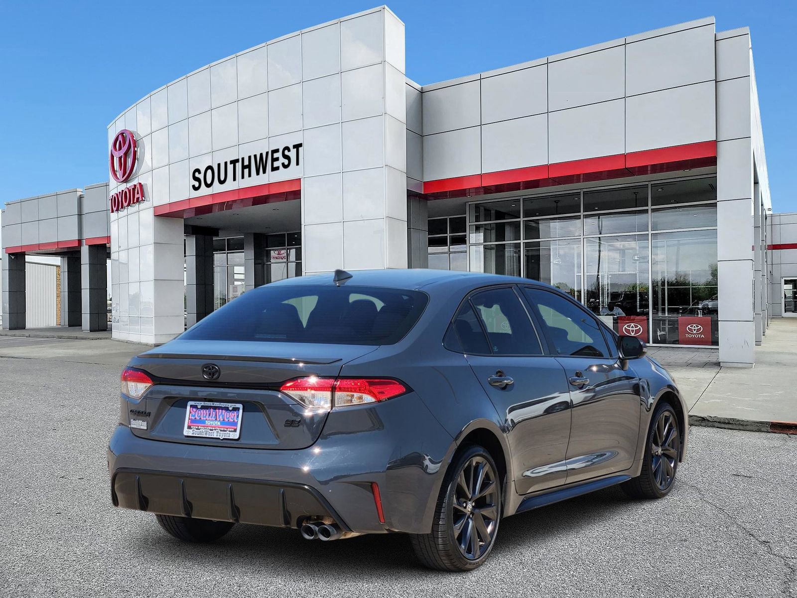 Used 2023 Toyota Corolla SE image 5