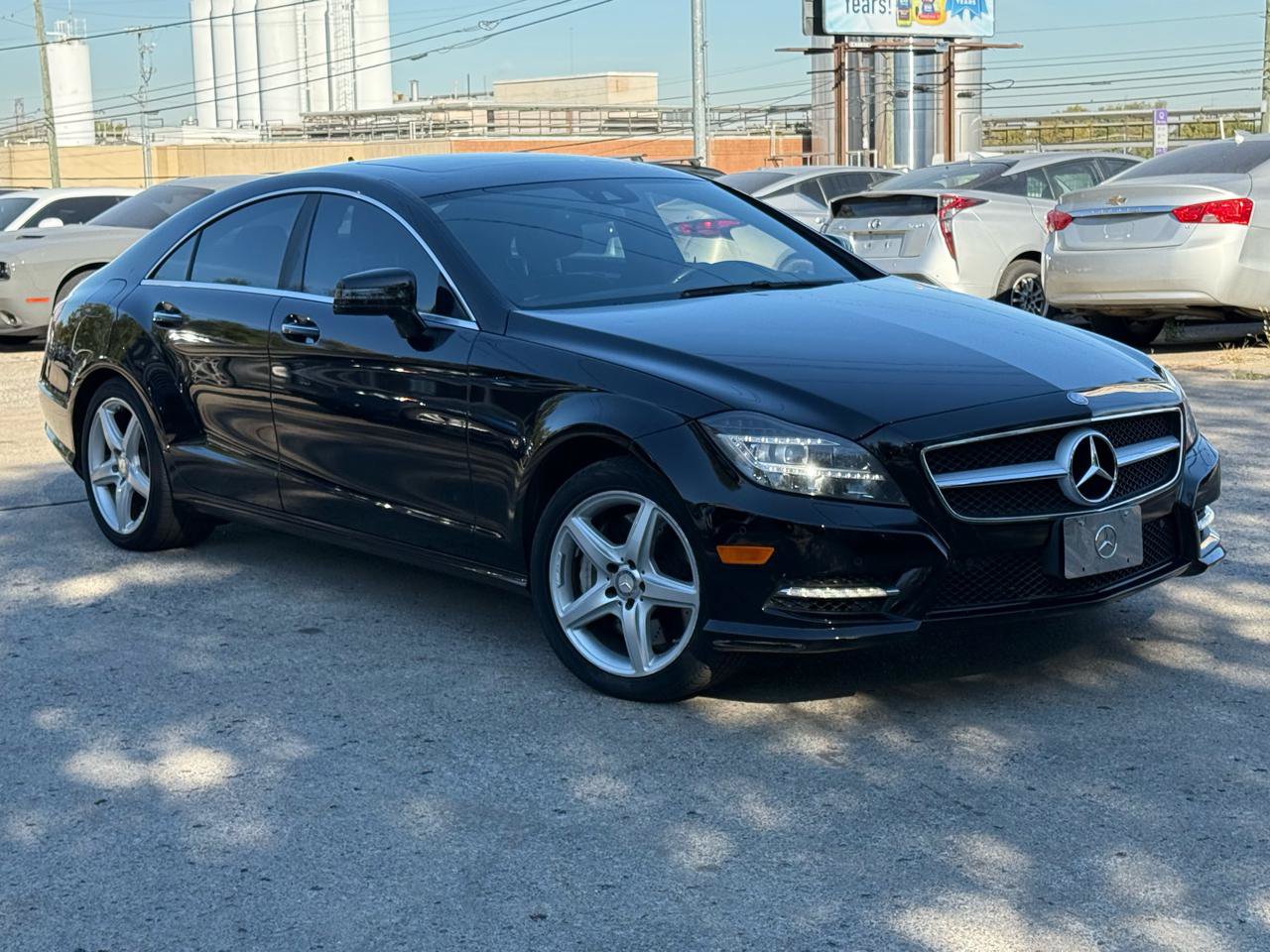 Used 2014 Mercedes-Benz CLS 550 4MATIC w/ Premium 1 Package image 2