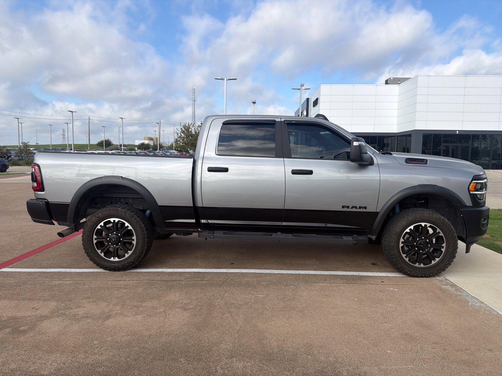 Used 2024 RAM 2500 Rebel AWD/4WD image 4