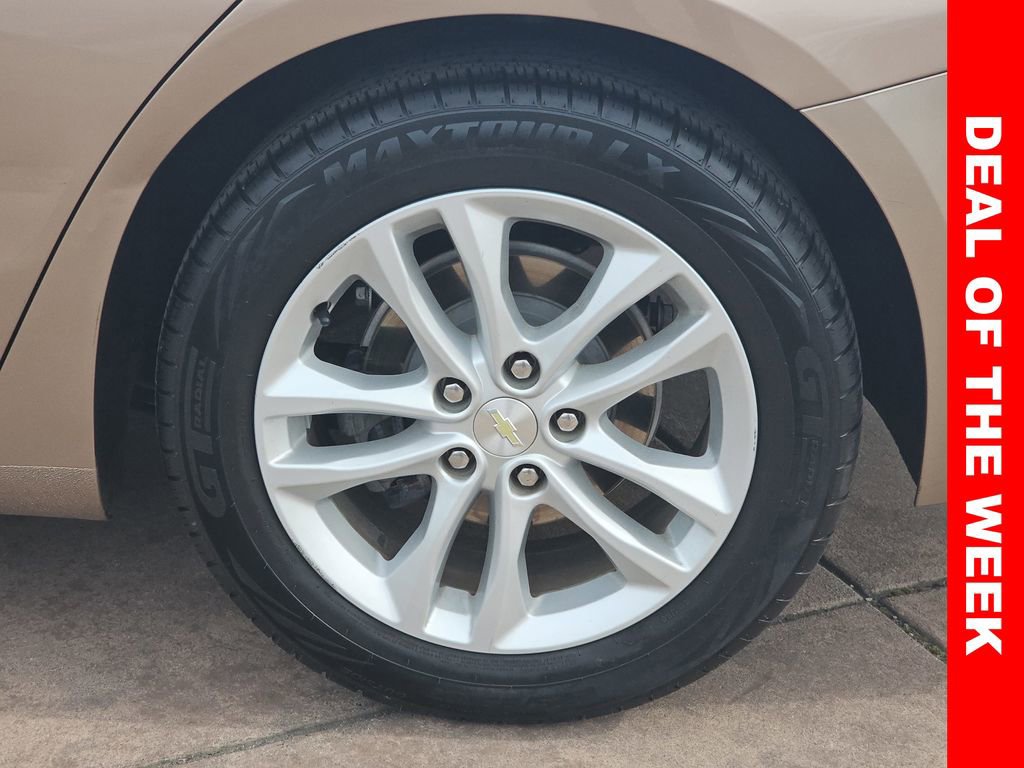 Used 2018 Chevrolet Malibu LT image 36