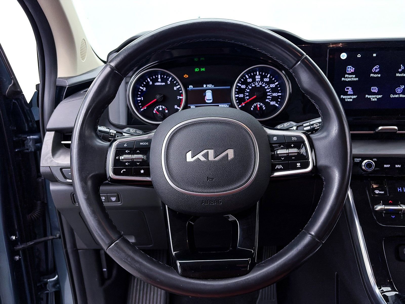 Used 2022 Kia Carnival SX image 31