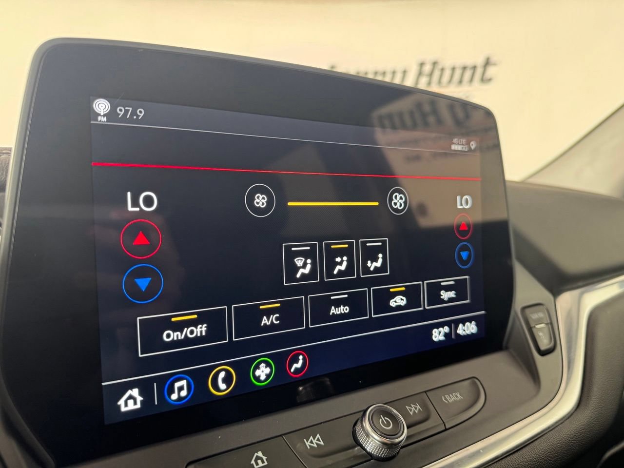 Used 2025 Chevrolet Blazer LT FWD image 23