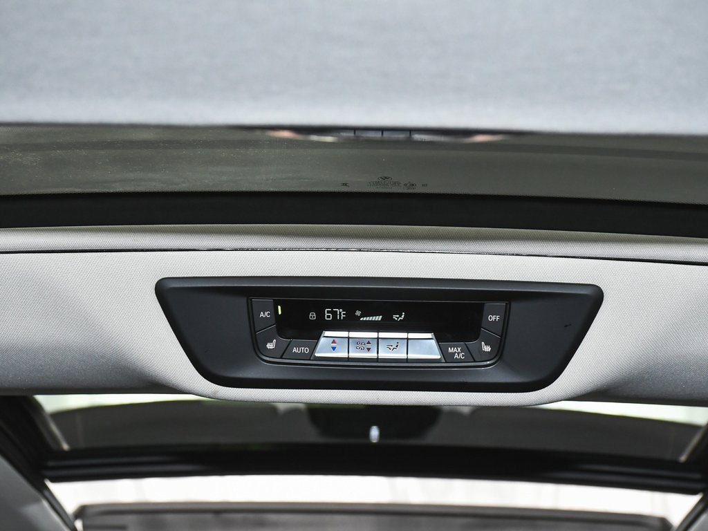 Used 2024 BMW X7 xDrive40i image 96