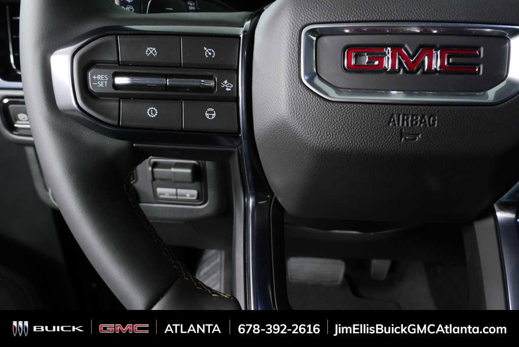 New 2026 GMC Yukon AT4 AWD/4WD image 10