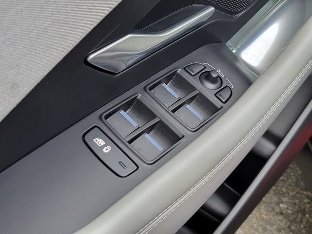 Used 2024 Jaguar E-PACE R-Dynamic SE AWD/4WD image 27