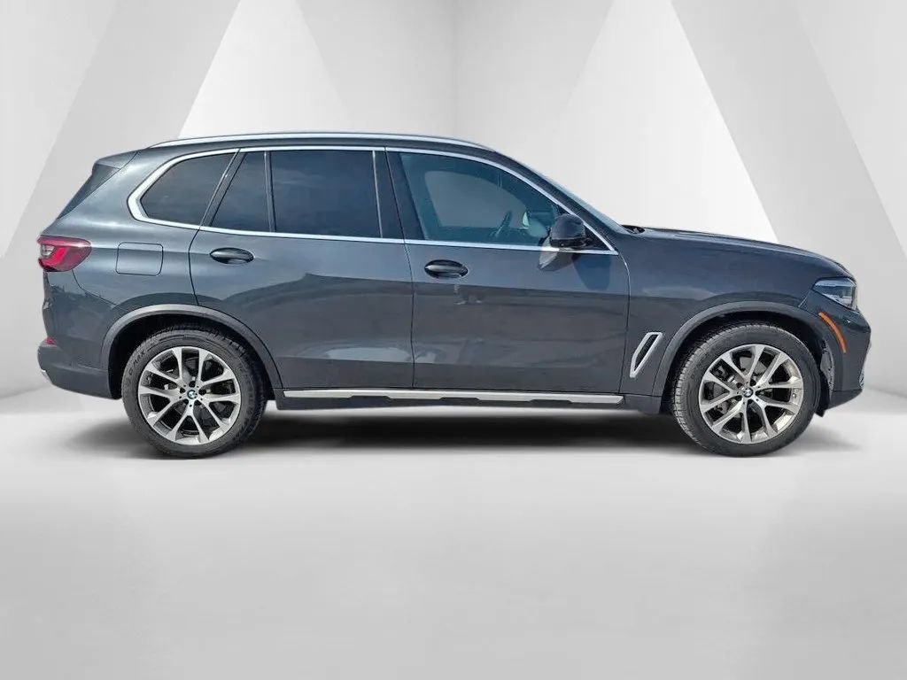 Used 2022 BMW X5 xDrive40i AWD/4WD image 8