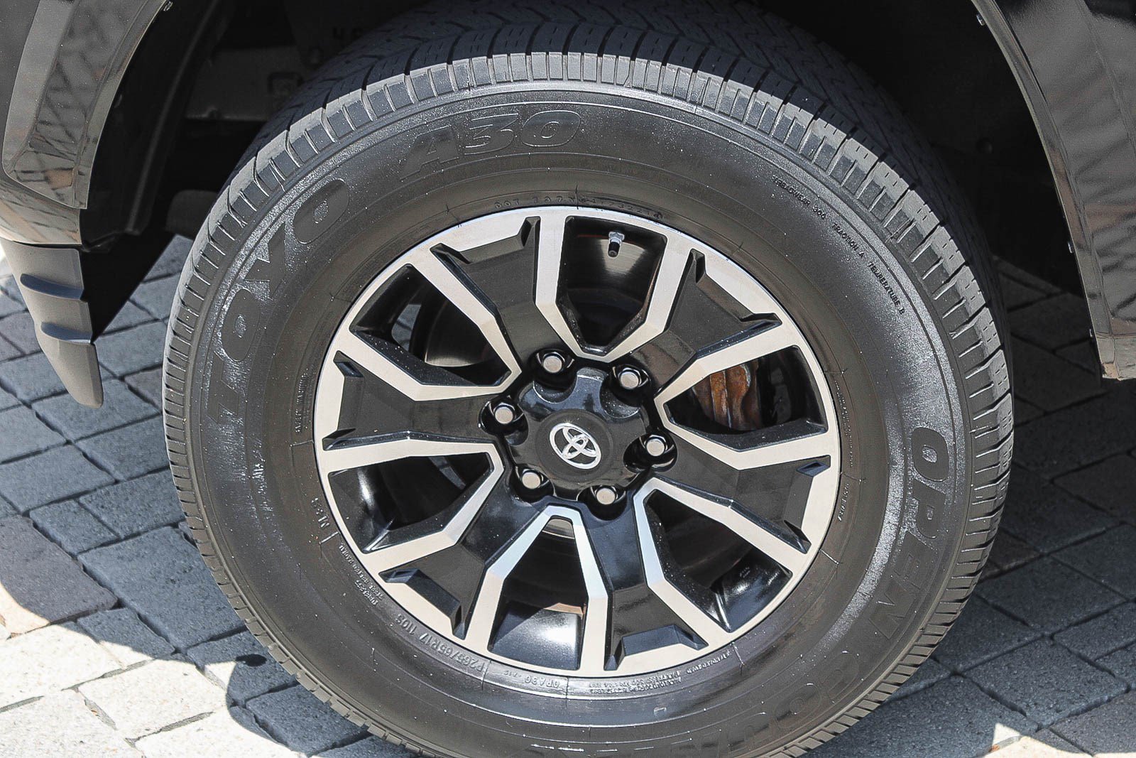 Used 2018 Toyota Tacoma SR5 RWD image 13