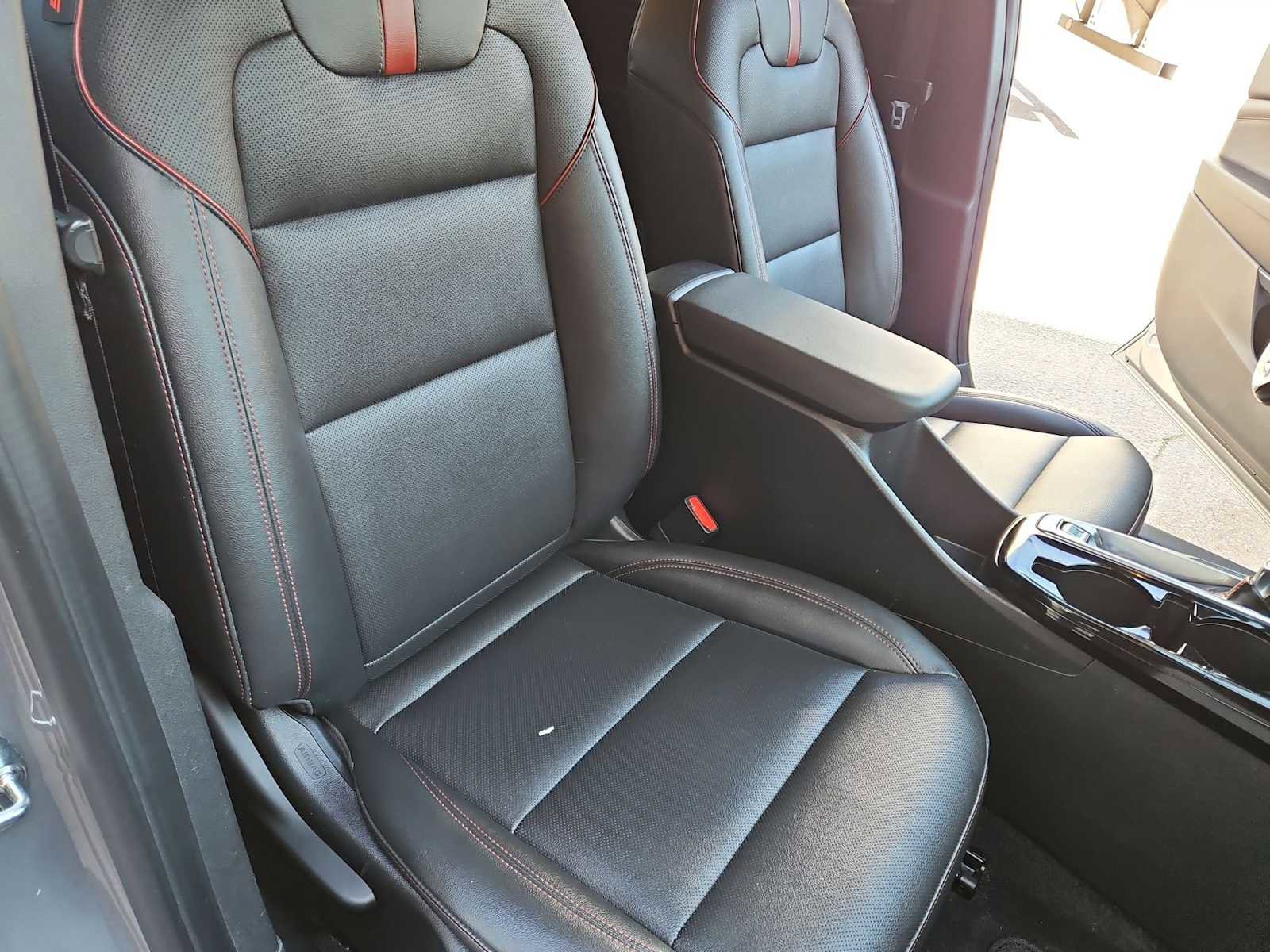 Certified 2024 Chevrolet Trax RS image 22