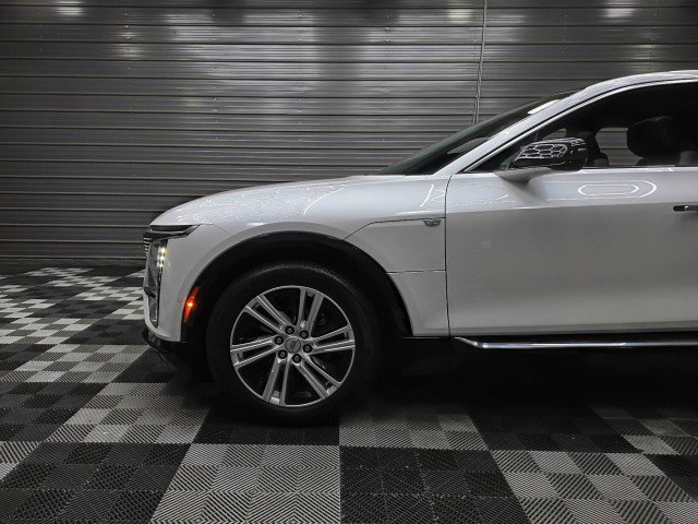 Used 2024 Cadillac Lyriq Tech w/ Driver Assist Package AWD/4WD image 41