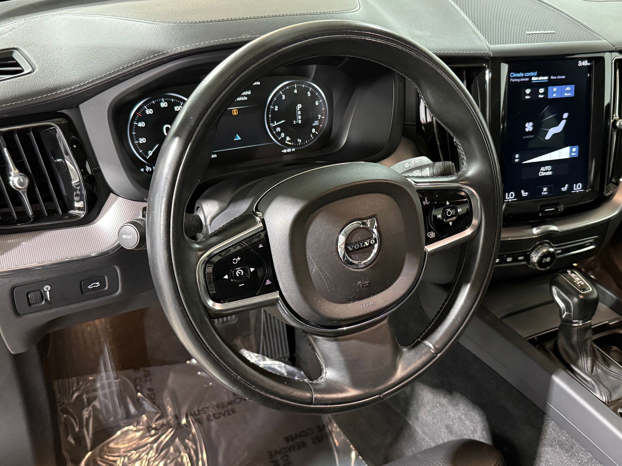 Used 2019 Volvo XC60 T5 Inscription w/ Protection Package Premier image 4