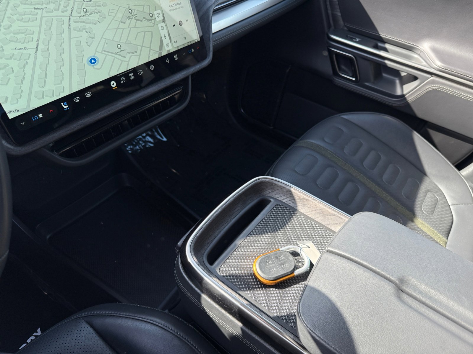 Used 2023 Rivian R1T Adventure image 13