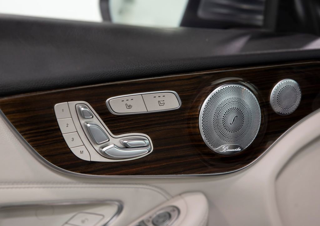 Used 2018 Mercedes-Benz C 300 4MATIC Cabriolet image 7