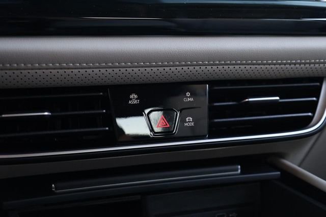 New 2026 Volkswagen Atlas SE image 15